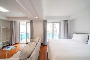 Tyms Xujiahui Modern 1BR APT  - Vista dalla camera