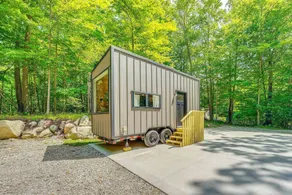 Serene Couple's Escape w/ Fire Pit in Mt Pleasant - Interiør