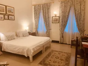 The Elgin Fairlawn, Kolkata - Room