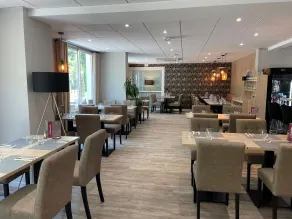 Logis Hôtel l'Amandier - Restaurant