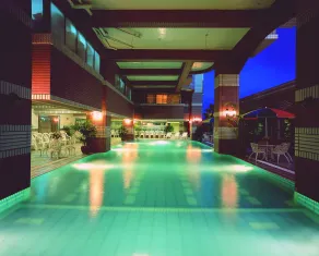 Cheng Pao Hotel - Piscine
