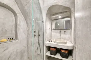 Marble Sun Villa with Jacuzzi by Caldera Houses - Bagno