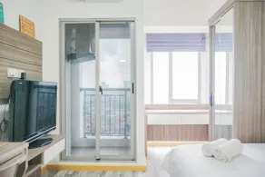 Strategic Studio Apartment with Extra Bed at M-Town Residence - Room