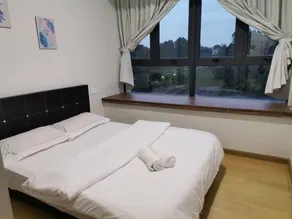Cityview 2BR Country Garden Danga Bay - Natol - Zimmer