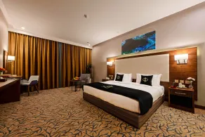 Sunday Emerald Hotel - Room