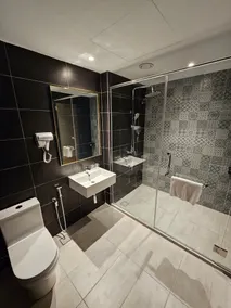 Le'genda Hotel - Bathroom