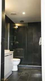 Crown on Darby Newcastle - Bathroom