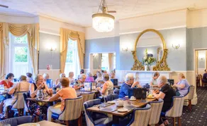 Daish's Hotel - Restaurant