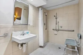 Comfort Inn & Suites Somerset - New Brunswick - Salle de bain