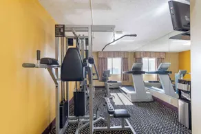 Quality Inn & Suites Bloomington University Area - Salle de remise en forme