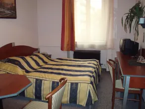 Hotel Romantik Eger - Room