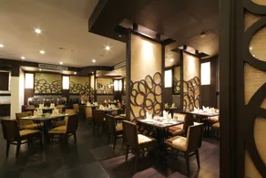 Amora NeoLuxe Suites Hotel - Restaurant