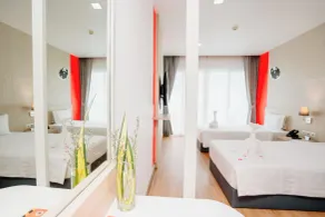 SLEEP WITH ME HOTEL design hotel @ patong (SHA Plus+) - Room