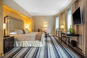 Omni Berkshire Place - Room