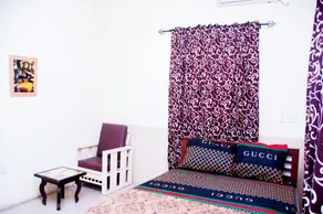 Zenmof Royal Guest House  - Zimmer