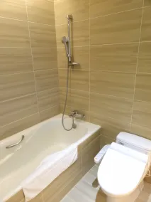 Hotel Riverview Taipei - Bathroom