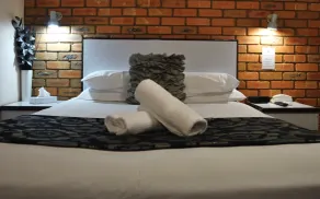 Peppermill Inn Motel - Habitación