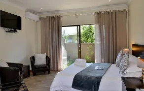 Sand River Guest House - Room