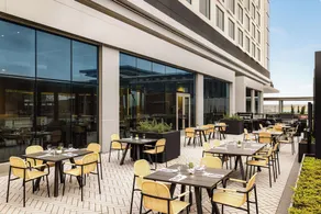 Hilton BNA Nashville Airport Terminal - Restaurant
