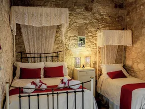 Arsorama Village Homes - Room
