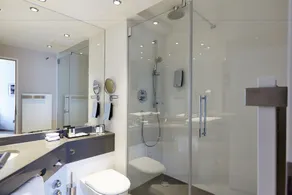First Inn Hotel Zwickau - Bathroom