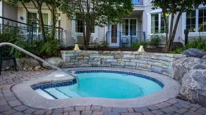 Holiday Inn Express & Suites Tremblant by IHG - Piscine