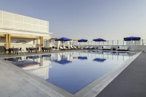 Riviera Rayhaan by Rotana Doha - Piscine
