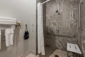 SureStay Plus Hotel by Best Western Highland Poughkeepsie - Salle de bain