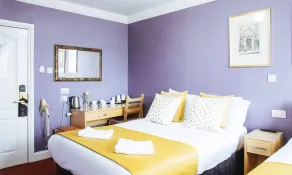 Lord Kensington Hotel - Room