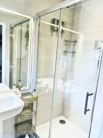 The Thorpe Guesthouse - Bathroom