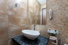 Plum Tree Hotels - Bad