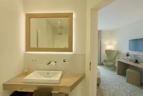 Landgasthof Hotel Sonne Röttingen - Bathroom