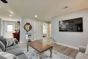 < 1 Mi to Lake Fork: Appy Haven in Yantis - Intérieur