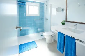 Suite Hotel Montana Club - Salle de bain