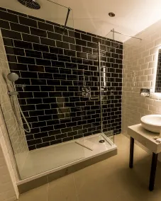 Cairn Hotel & Apartments - Habitación