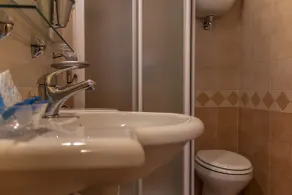 Hotel Pax - Bathroom