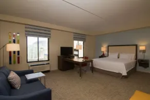 Hampton Inn & Suites Tulsa Downtown - Chambre