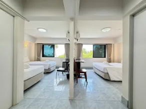 J Mansion - Room