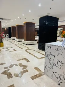 Alzaer Almutamyez Ajyad - Recepción