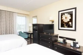 Hampton Inn & Suites Cleveland-Airport/Middleburg Heights - Chambre