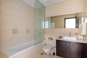 Modern Luxury Living in This 3BR Apt in Downtown Dubai - Intérieur