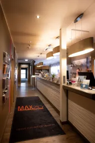 HOTEL max70 - Réception