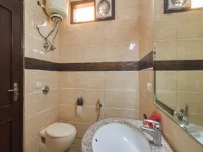 Hotel O J P Inn Near Patel Nagar Metro Station - Casa de banho