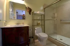 Noe's Nest Bed and Breakfast - Salle de bain