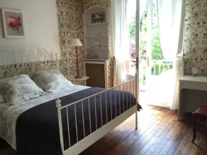 Loire Valley Medieval Getaway - Camera