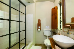 La Bastide Guest House - Baño