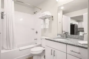 WaterWalk Extended Stay by Wyndham Minneapolis - Plymouth - Salle de bain
