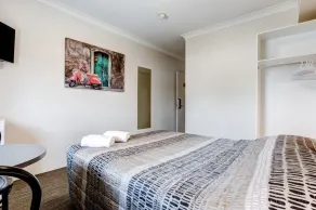 Arena Hotel (formerly Sleep Express Motel) - Room