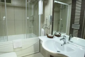 SARR TAC MAHAL HOTEl - Bathroom