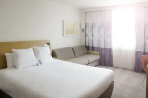 Novotel Manchester West - Room